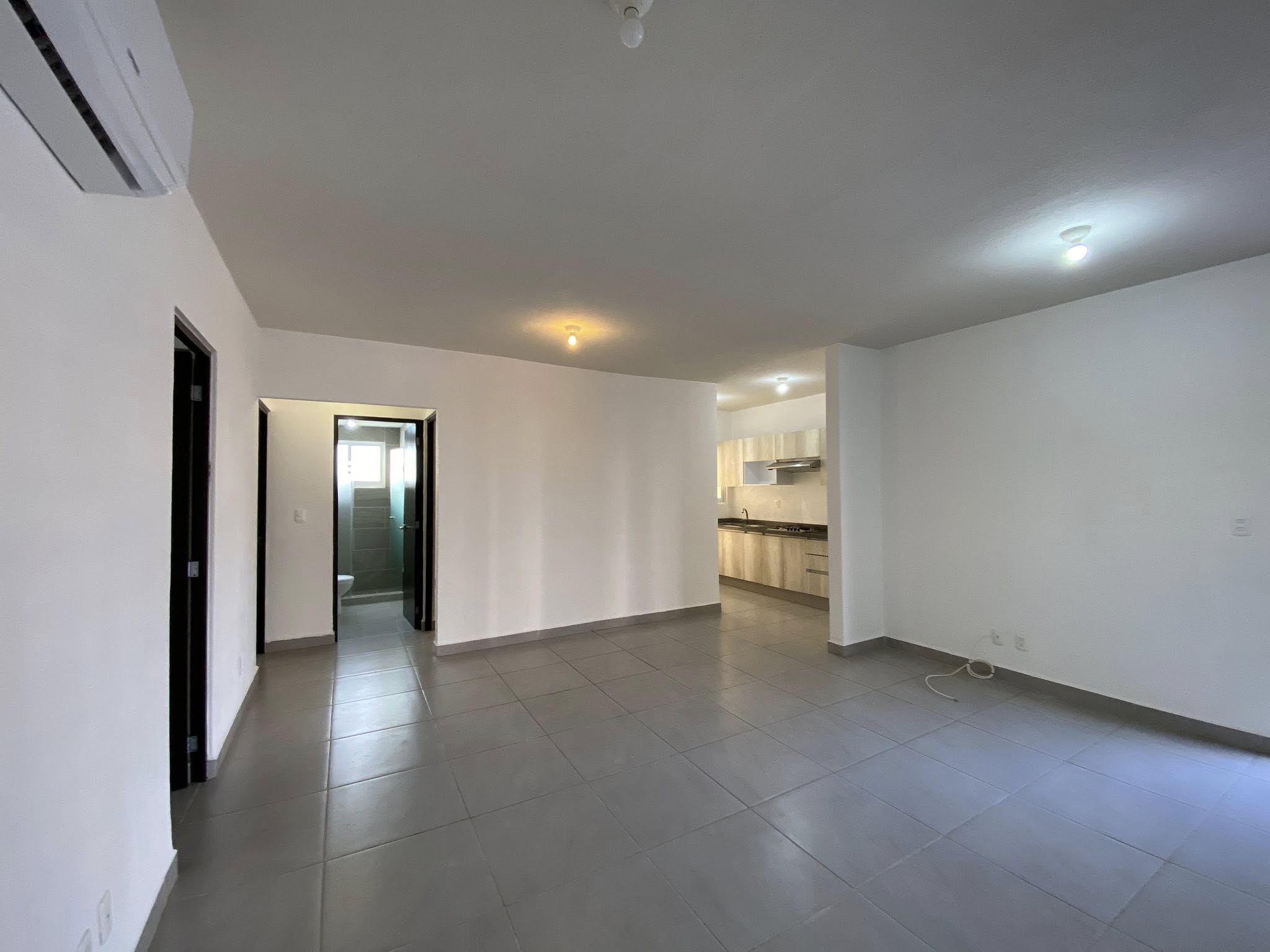 En renta departamento planta baja de 3 recamaras con amenidades en el poligono sur de cancún, en residencial izmal cancun.
