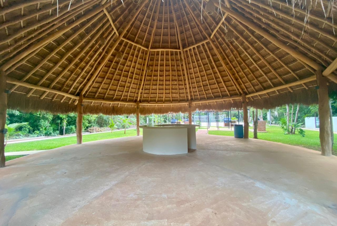 En venta terreno habitacional en residencial con amenidades en Cancún, ideal para un hogar en cancun