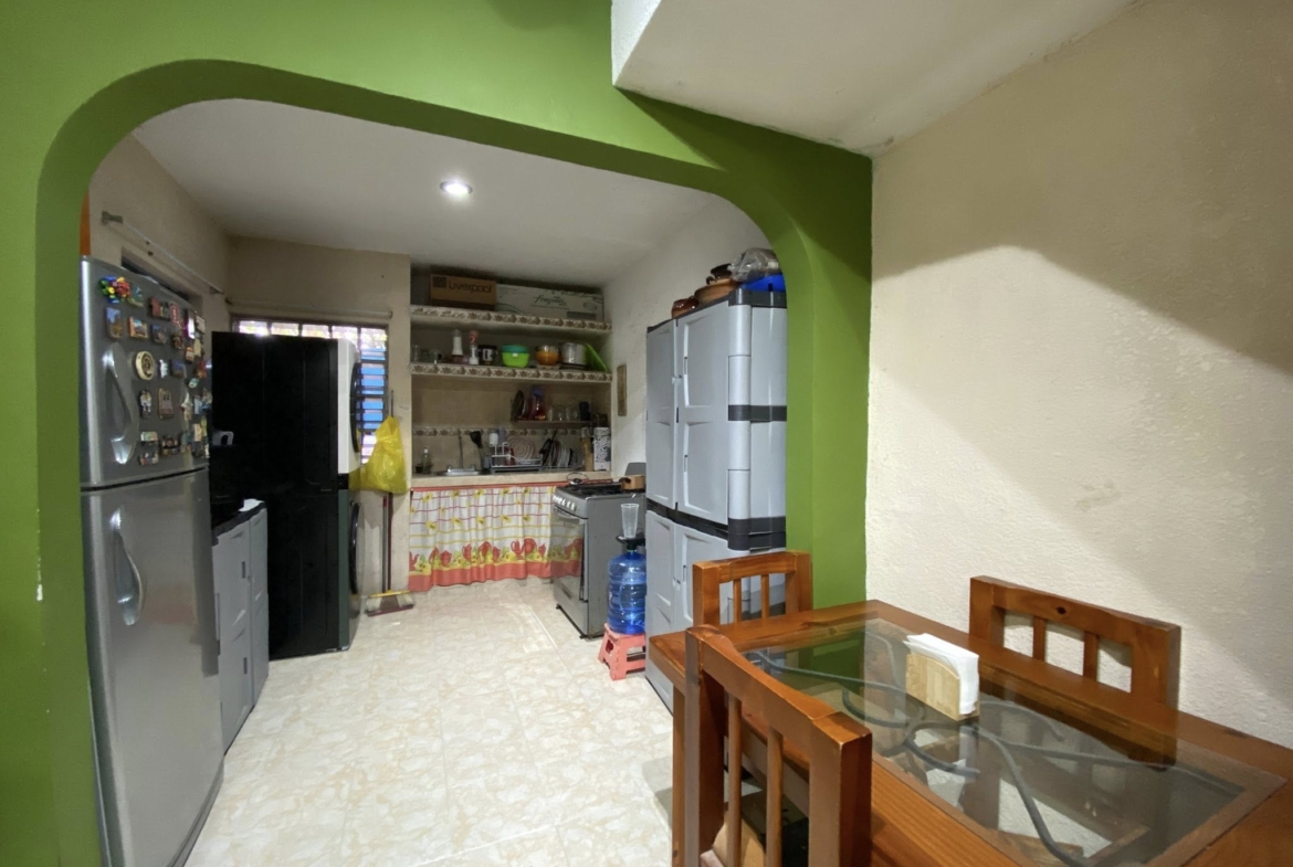 VENTA DE CASA EN ANDALUCIA CANCUN, UBICADA EN EL POLIGONO SUR DE CANCUN