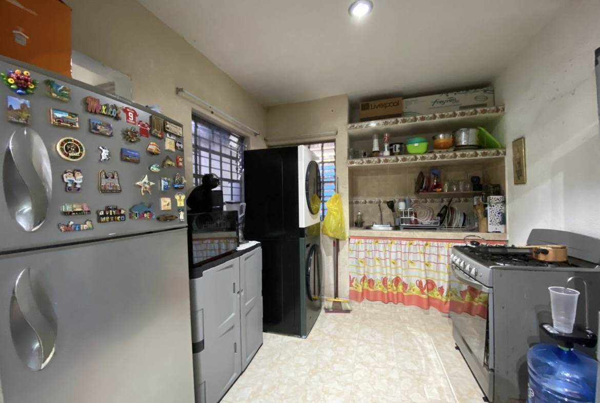 VENTA DE CASA EN ANDALUCIA CANCUN, UBICADA EN EL POLIGONO SUR DE CANCUN