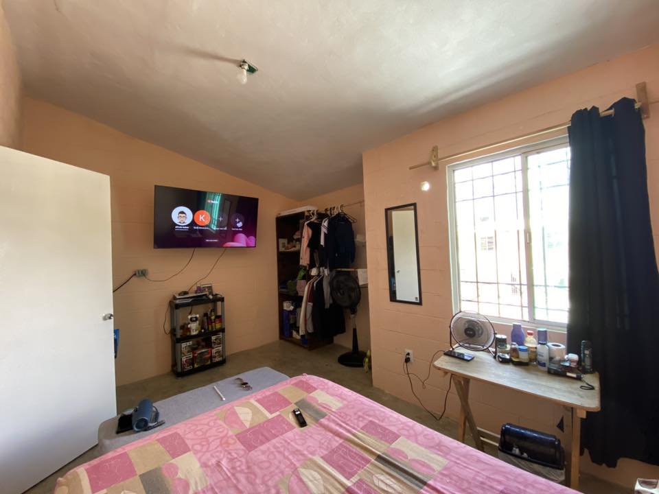 EN VENTA CASA DE 2 RECARAS EN TIERRA MAYA CANCUN, CASA EN ZONA SEGURA IDEAL PARA FAMILIAS CON CREDITO INFONAVIT O BANCARIO