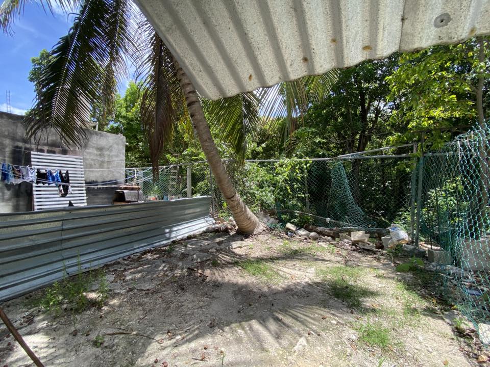 EN VENTA CASA DE 2 RECARAS EN TIERRA MAYA CANCUN, CASA EN ZONA SEGURA IDEAL PARA FAMILIAS CON CREDITO INFONAVIT O BANCARIO