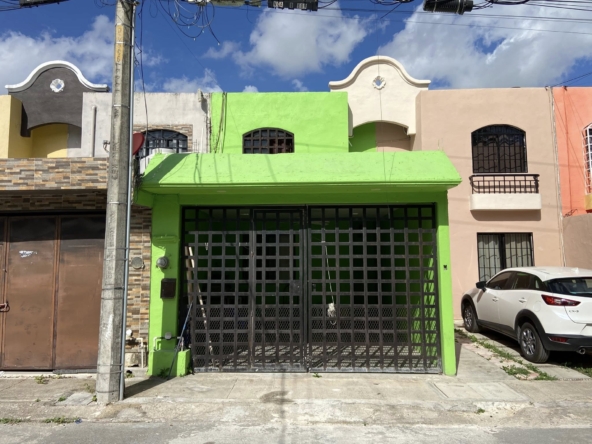 EN RENTA CASA AMUEBLADA EN PRIVADA DEL FRACCIONAMIENTO EL ROBLE CANCUN, CASA EN RENTA SEGURA Y COMODA, IDEAL PARA FAMILIAS, EN CANCÚN