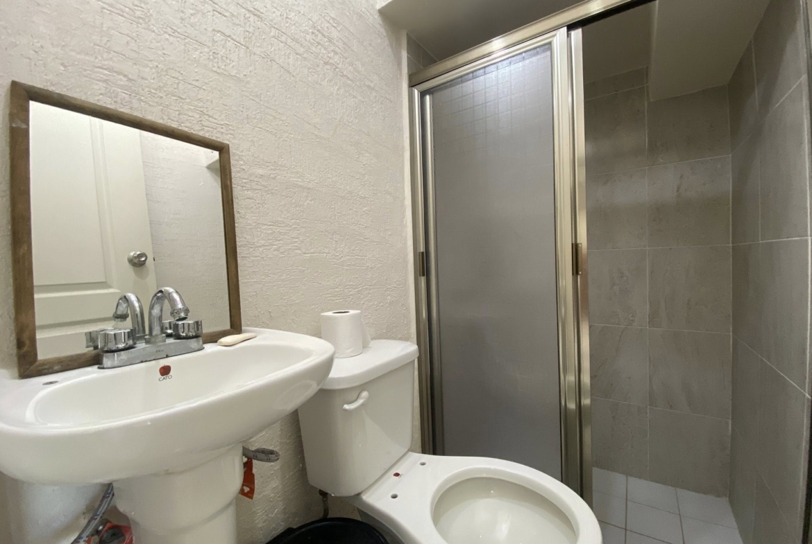 EN RENTA CASA AMUEBLADA EN CANCUN, EN PRIVADA CON ALBERCA Y AMENIDADES EN CANCUN. CASA EN RENTA CON MUEBLES EN CANCUN. CASA AMUEBLADA EN CANCUN