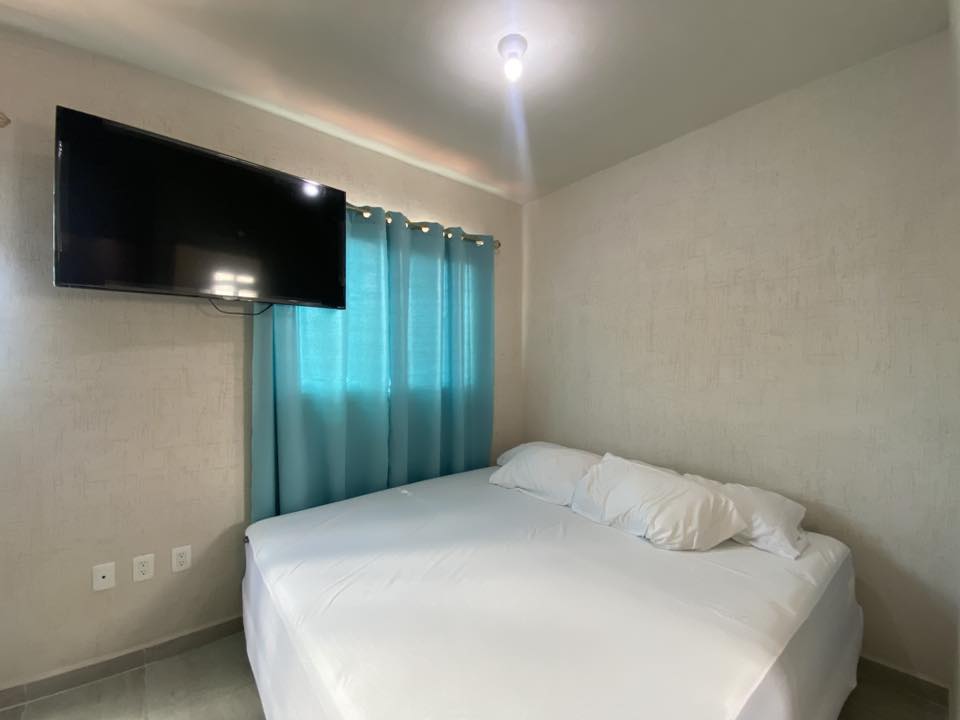 EN RENTA CASA AMUEBLADA EN CANCUN, EN PRIVADA CON ALBERCA Y AMENIDADES EN CANCUN. CASA EN RENTA CON MUEBLES EN CANCUN. CASA AMUEBLADA EN CANCUN
