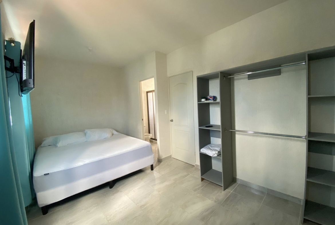 EN RENTA CASA AMUEBLADA EN CANCUN, EN PRIVADA CON ALBERCA Y AMENIDADES EN CANCUN. CASA EN RENTA CON MUEBLES EN CANCUN. CASA AMUEBLADA EN CANCUN