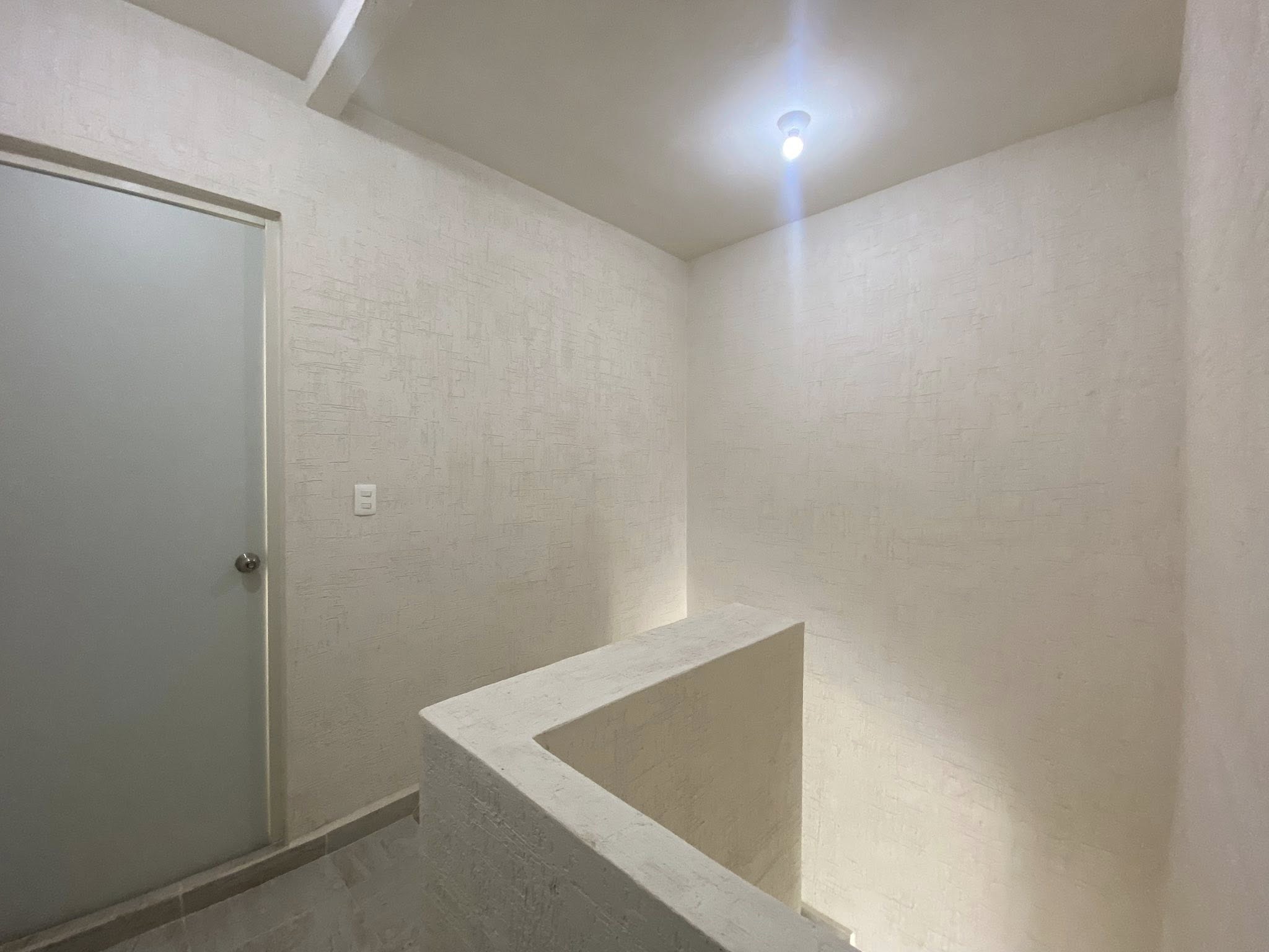 EN RENTA CASA AMUEBLADA EN CANCUN, EN PRIVADA CON ALBERCA Y AMENIDADES EN CANCUN. CASA EN RENTA CON MUEBLES EN CANCUN. CASA AMUEBLADA EN CANCUN