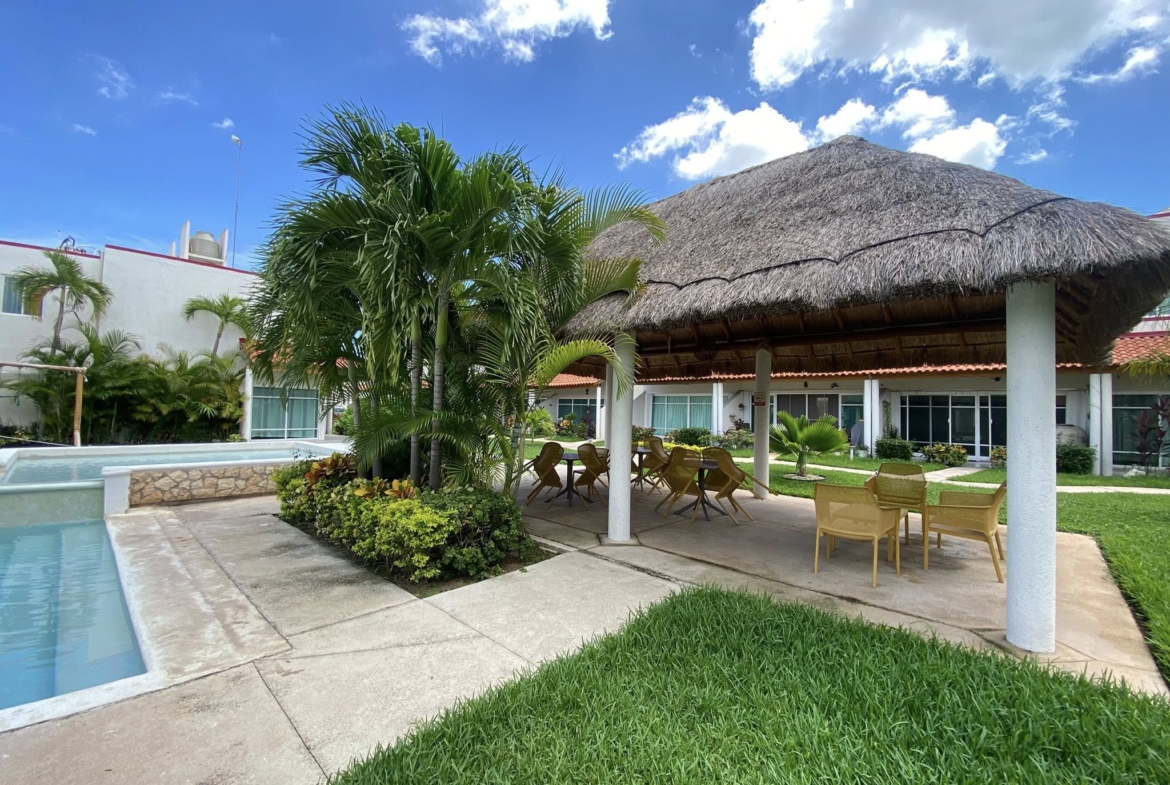 EN RENTA CASA AMUEBLADA EN CANCUN, EN PRIVADA CON ALBERCA Y AMENIDADES EN CANCUN. CASA EN RENTA CON MUEBLES EN CANCUN. CASA AMUEBLADA EN CANCUN