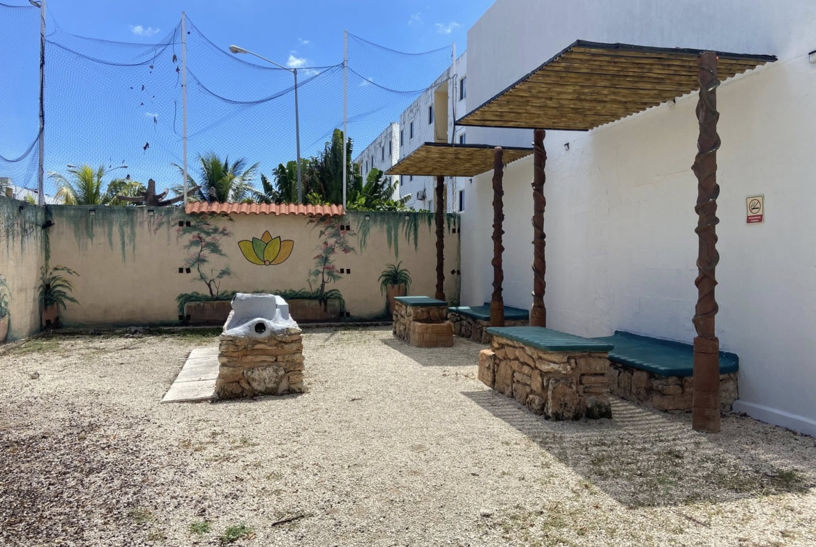 EN RENTA CASA AMUEBLADA EN CANCUN, EN PRIVADA CON ALBERCA Y AMENIDADES EN CANCUN. CASA EN RENTA CON MUEBLES EN CANCUN. CASA AMUEBLADA EN CANCUN