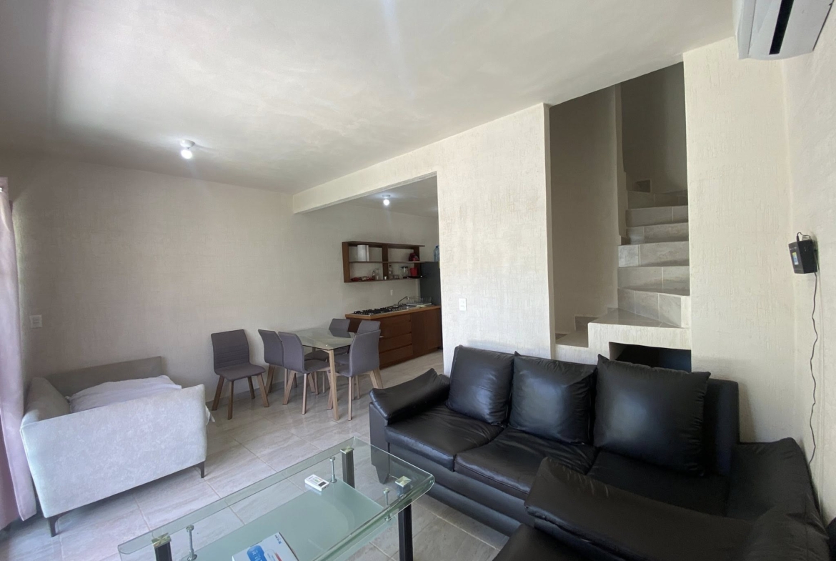 EN RENTA CASA AMUEBLADA EN CANCUN, EN PRIVADA CON ALBERCA Y AMENIDADES EN CANCUN. CASA EN RENTA CON MUEBLES EN CANCUN. CASA AMUEBLADA EN CANCUN