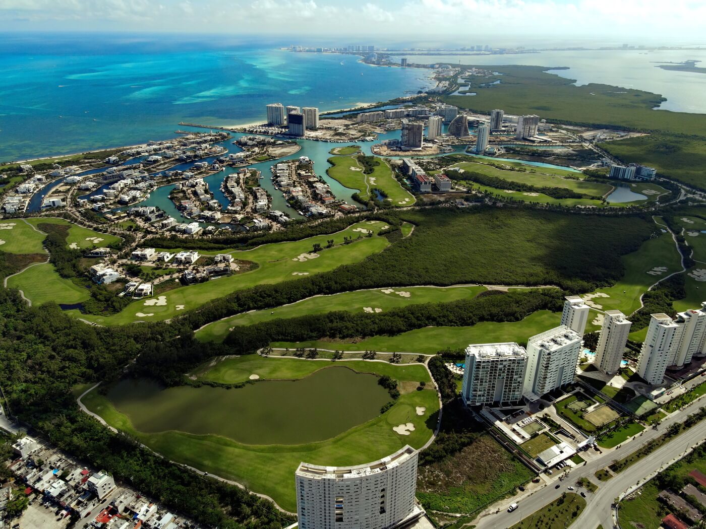 Puerto Cancún, desarrollo de lujo.