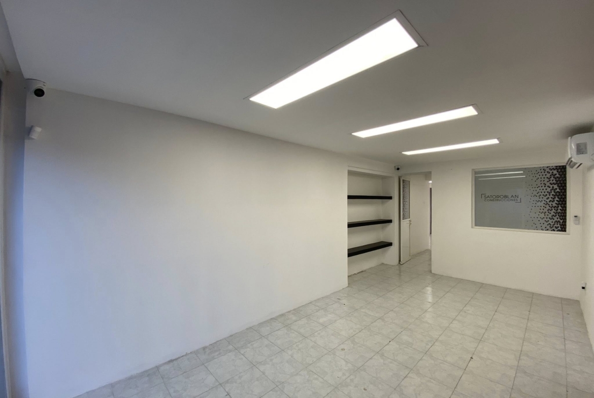 Recepción de la oficina en renta en Cancún