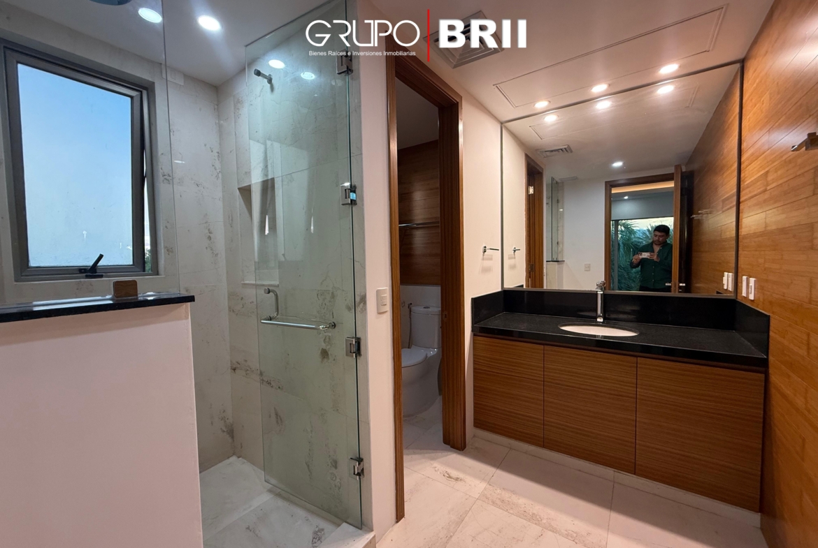 Baño en una casa de Puerto Cancún