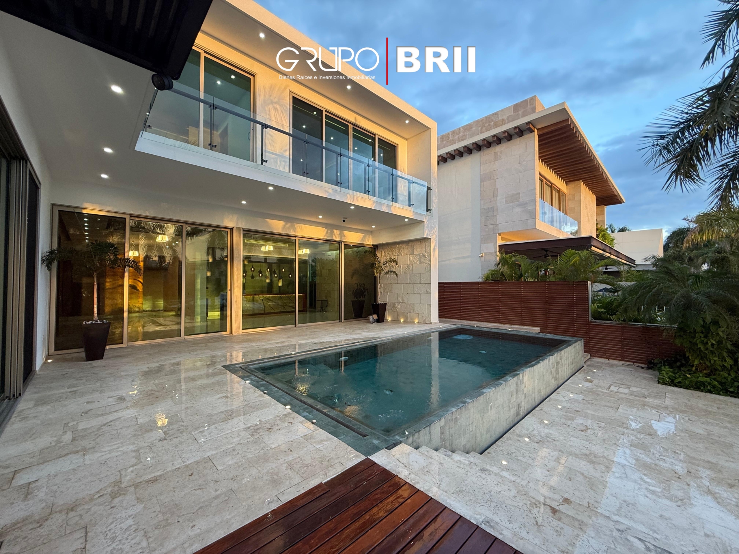 Residencia en venta en Puerto Cancún