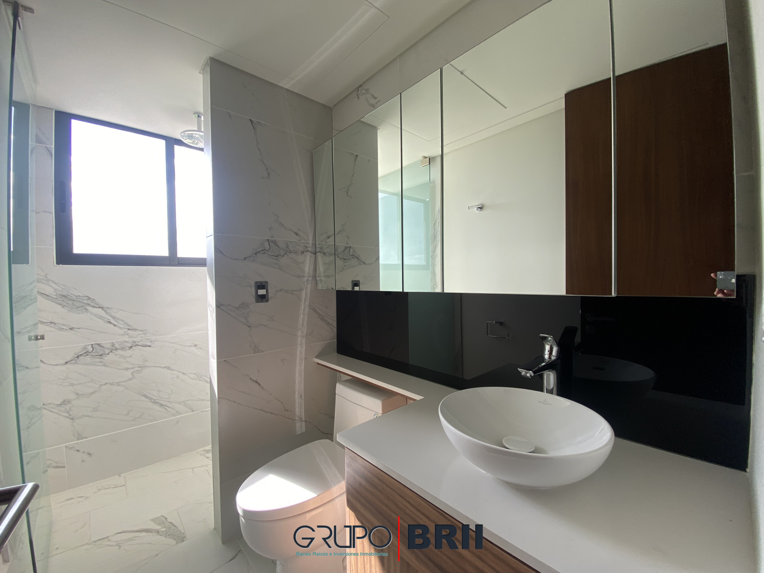 Baño social del departamento en venta en Woha Puerto Cancún