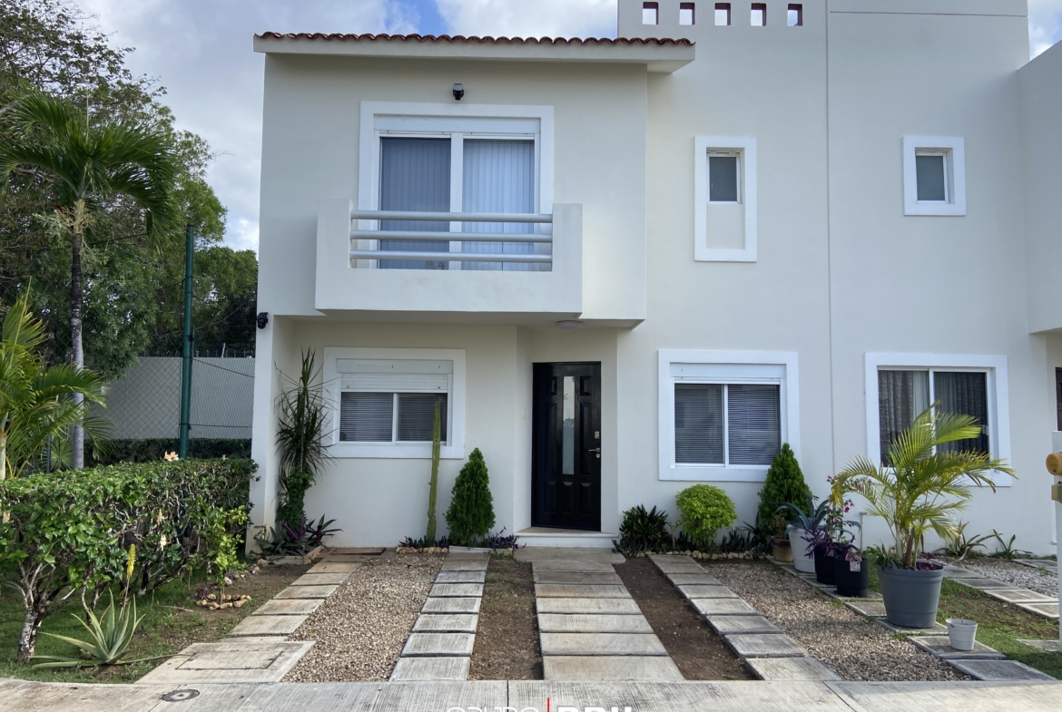 EN VENTA CASA EN CANCÚN. QUINTAS ALMENA. 3 RECÁMARAS. OPORTUNIDAD EN VENTA CANCÚN. OPORTUNIDAD DE INVERSIÓN.