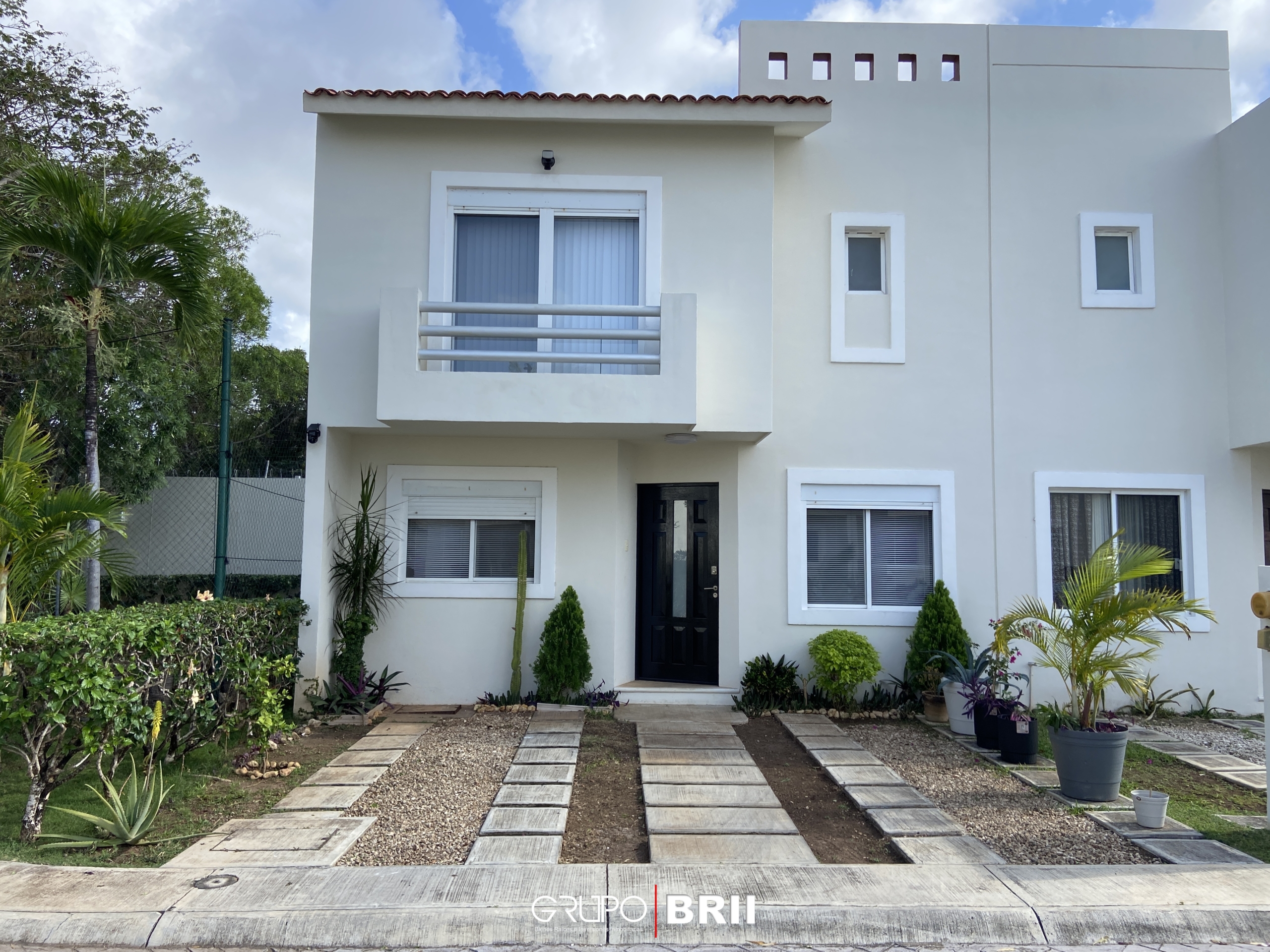 EN VENTA CASA EN CANCÚN. QUINTAS ALMENA. 3 RECÁMARAS. OPORTUNIDAD EN VENTA CANCÚN. OPORTUNIDAD DE INVERSIÓN.