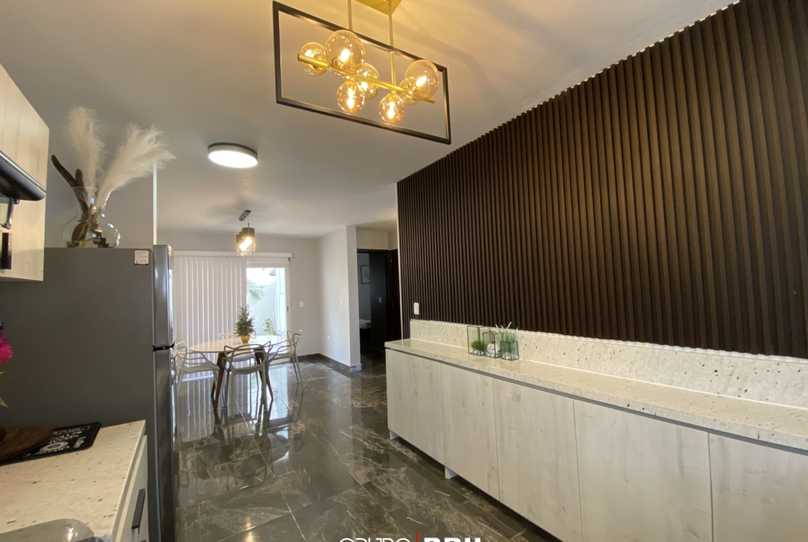 EN VENTA CASA EN CANCÚN. QUINTAS ALMENA. 3 RECÁMARAS. OPORTUNIDAD EN VENTA CANCÚN. OPORTUNIDAD DE INVERSIÓN. REMODELACIÓN EN COCINA