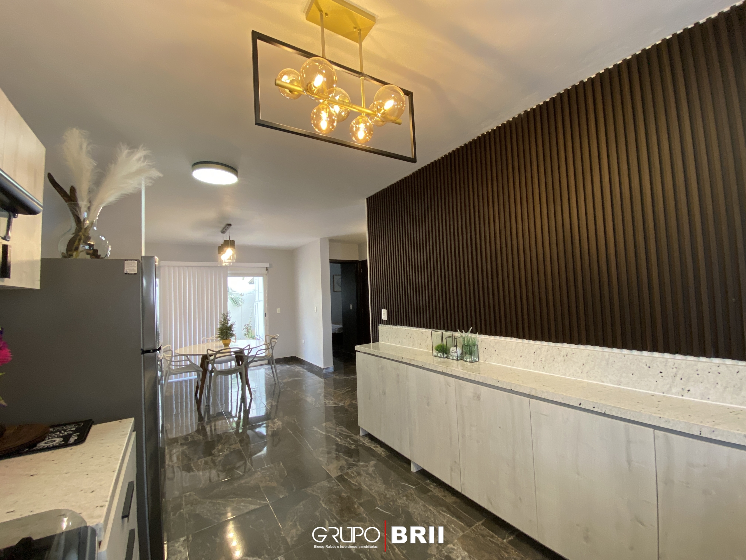 EN VENTA CASA EN CANCÚN. QUINTAS ALMENA. 3 RECÁMARAS. OPORTUNIDAD EN VENTA CANCÚN. OPORTUNIDAD DE INVERSIÓN. REMODELACIÓN EN COCINA