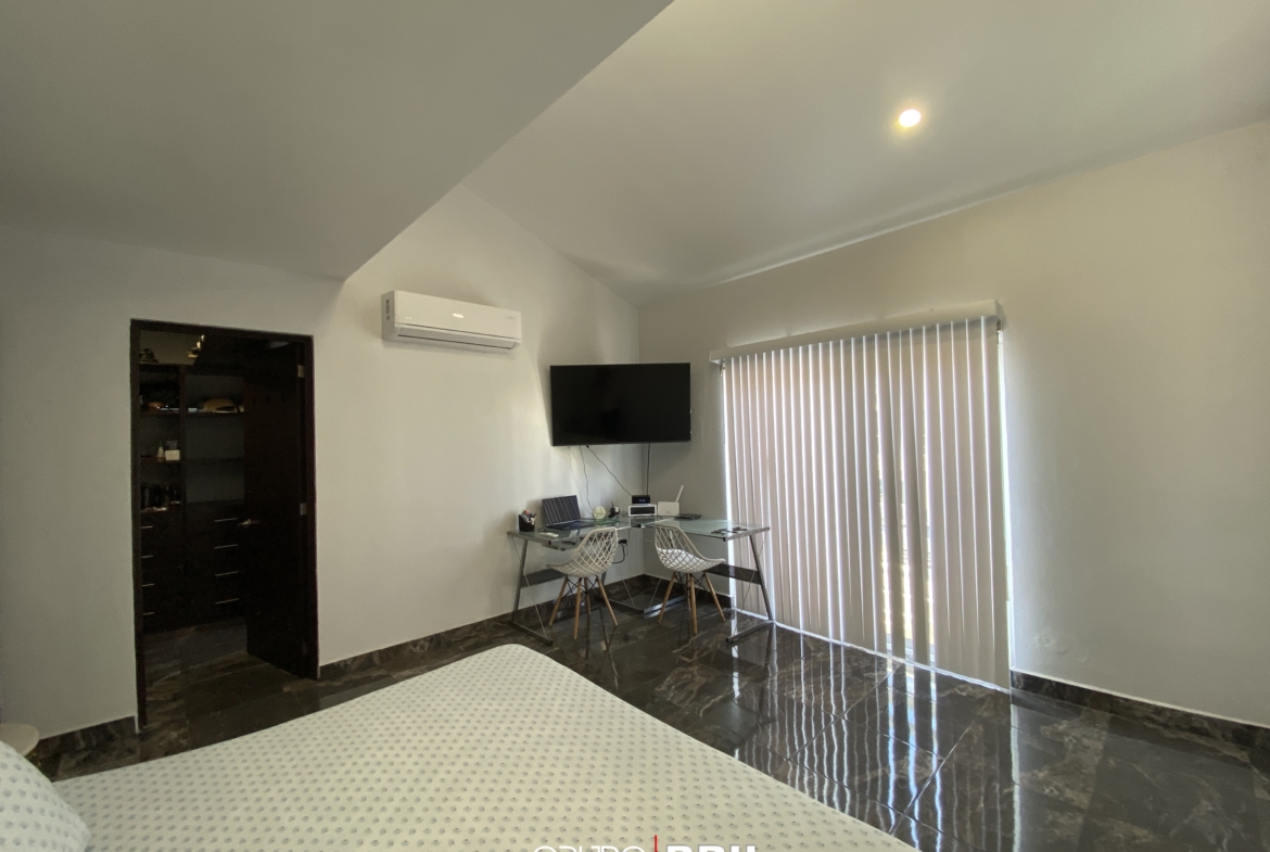 EN VENTA CASA EN CANCÚN. QUINTAS ALMENA. 3 RECÁMARAS. OPORTUNIDAD EN VENTA CANCÚN. OPORTUNIDAD DE INVERSIÓN. RECAMARA PRINCIPAL CON BAÑO PRIVADO