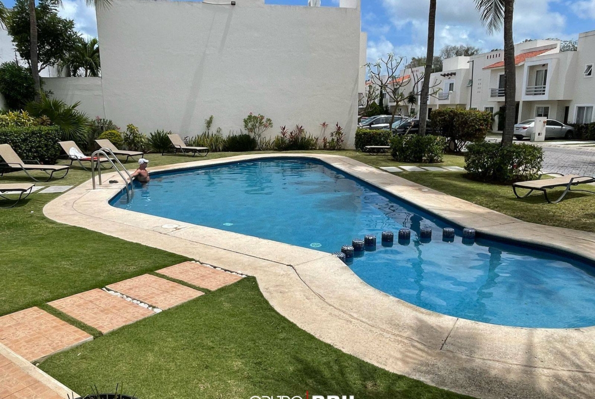 EN VENTA CASA EN CANCÚN. QUINTAS ALMENA. 3 RECÁMARAS. OPORTUNIDAD EN VENTA CANCÚN. OPORTUNIDAD DE INVERSIÓN. AMENIDADES CON ALBERCA
