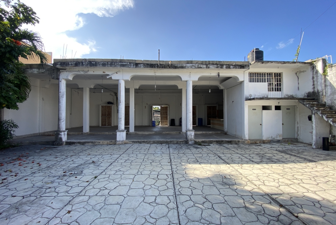PROPIEDAD COMERCIAL EN VENTA EN CANCÚN. PROPIEDAD CON POTENCIAL