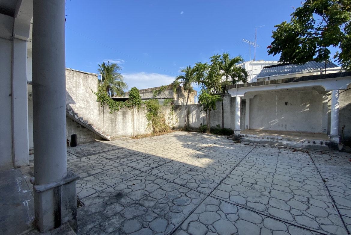 PROPIEDAD COMERCIAL EN VENTA EN CANCÚN. VISTA EXPLANADA