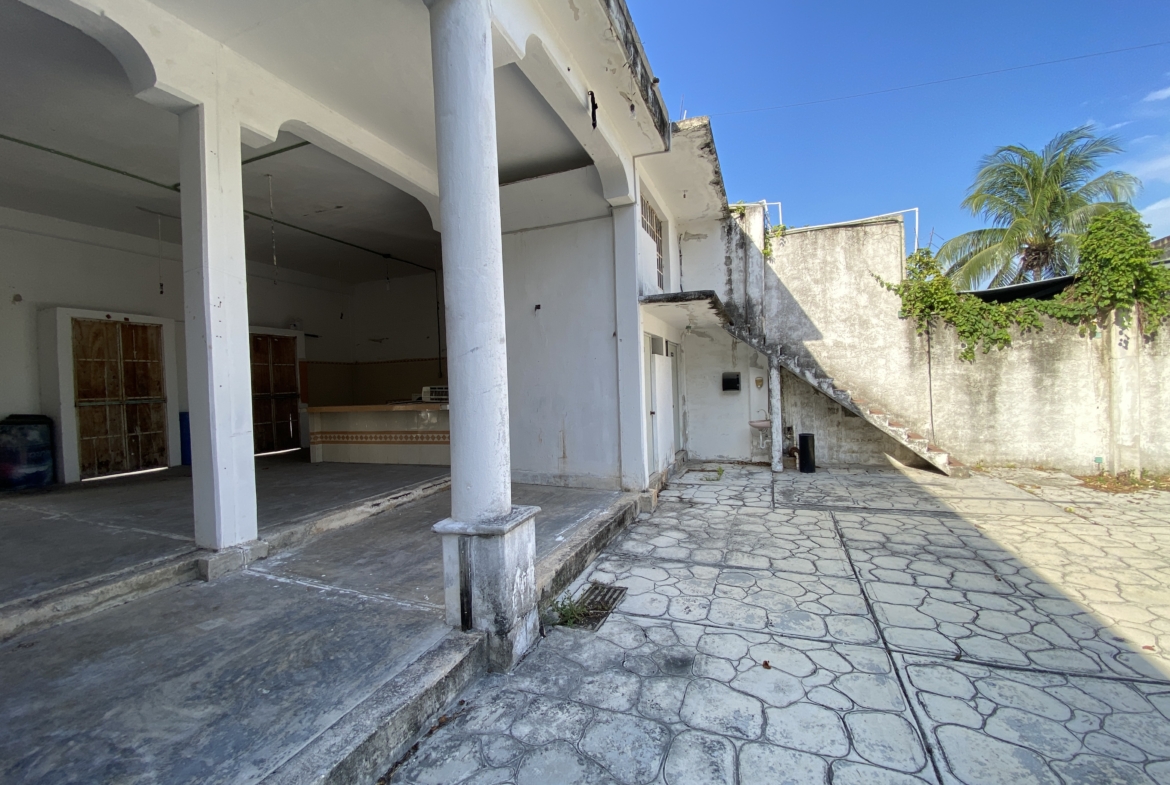 PROPIEDAD COMERCIAL EN VENTA EN CANCÚN. VISTA ALTERNA