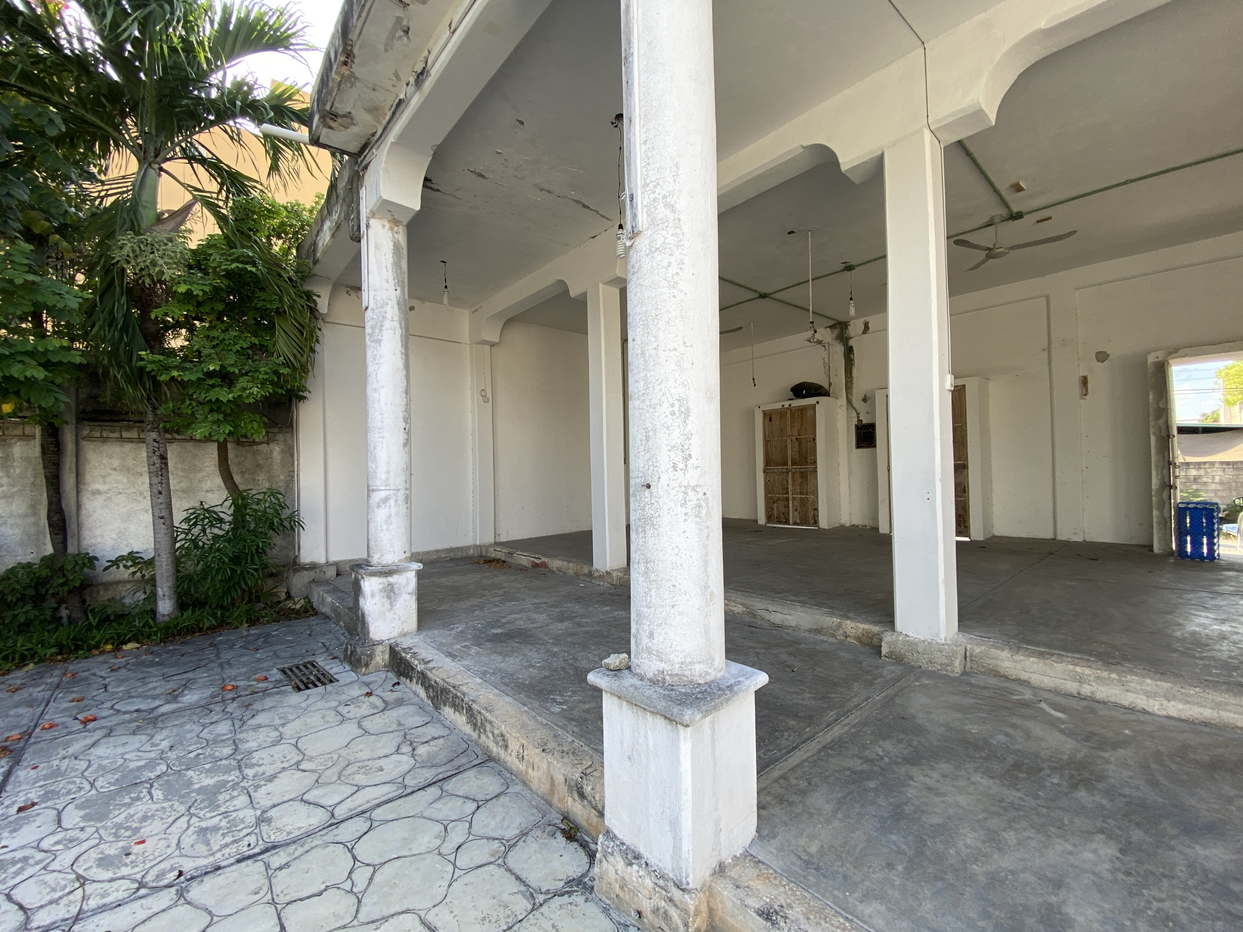 PROPIEDAD COMERCIAL EN VENTA EN CANCÚN. IDEAL PARA TALLER